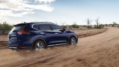 Nissan X-TRAIL on dirt road
