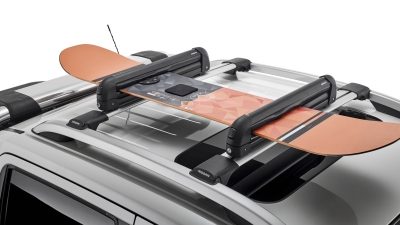 Ski/snowboard carrier