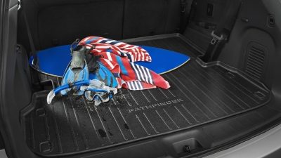 Rear protection tray