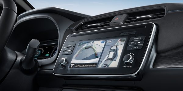 Nissan LEAF Intelligent Around View Monitor screen