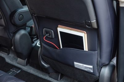 Serena e-POWER: Seatback pockets for electronic devices and other small items storage.