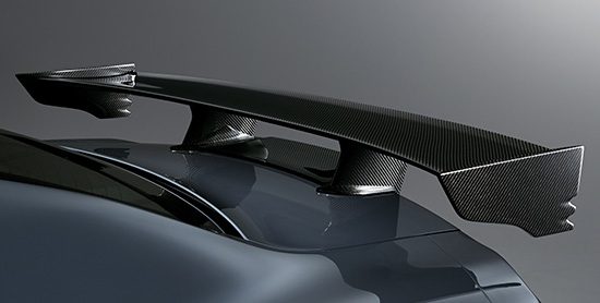 NISMO専用カーボン製リヤスポイラー