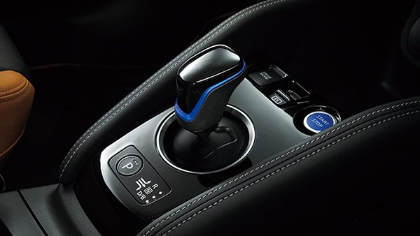 操作性を考慮しドライバーへの負担を軽減