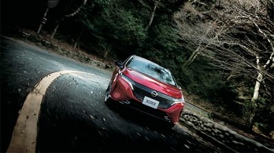 NISSAN AURA