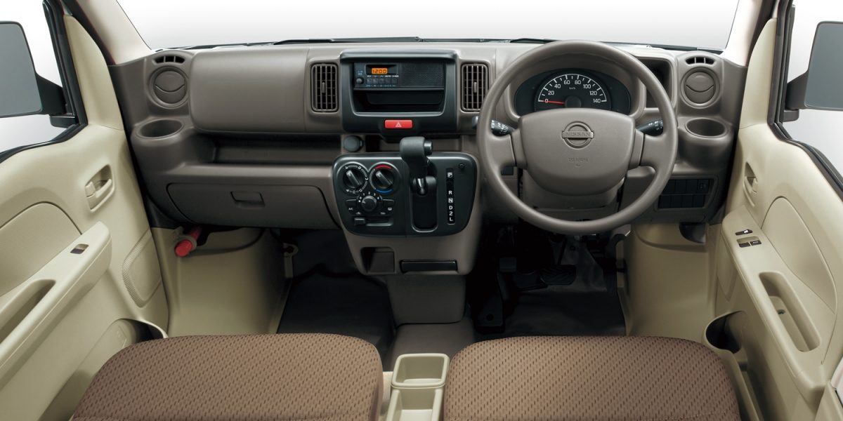 Photo:DX GLパッケージ(2WD)。内装色はブラウン〈P〉。