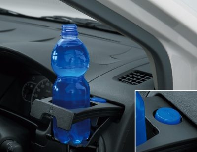 フロントカップホルダー(運転席右・引出式)