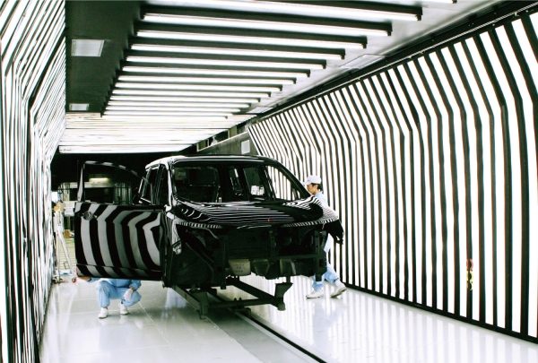 高級車ブランド工場で製造する高品質な商用車