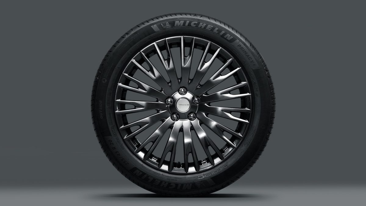 専用20インチアルミホイール&255/45R20 101Vタイヤ(MICHELIN PRIMACY4)