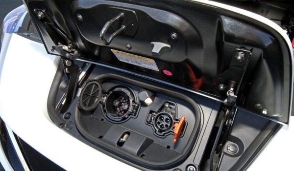 nissan-leaf-charging