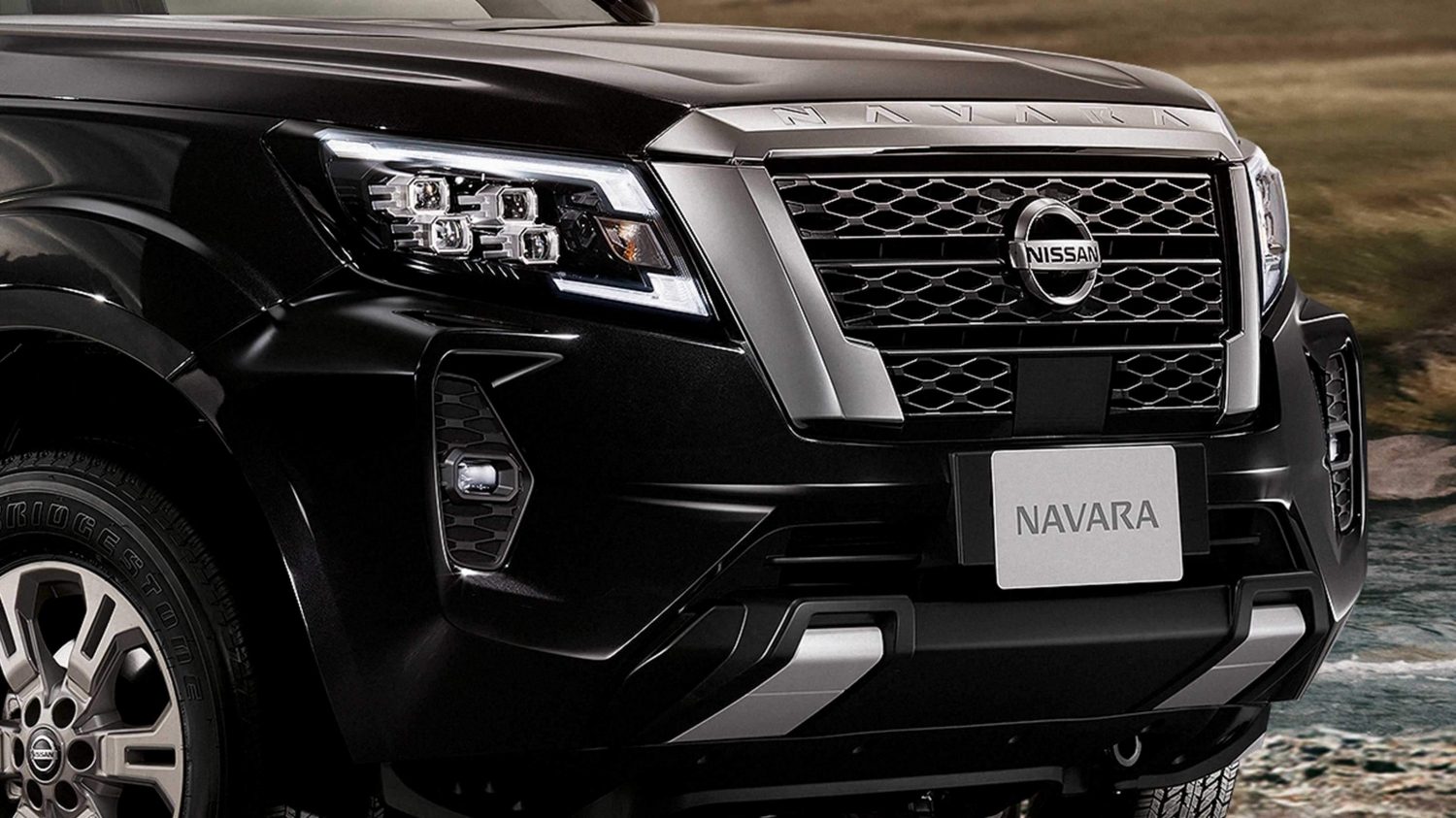 All new interlocking grille. Bigger, better, stronger.