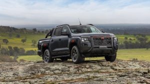 Next-generation Nissan Navara debuts ahead of showroom arrival next year