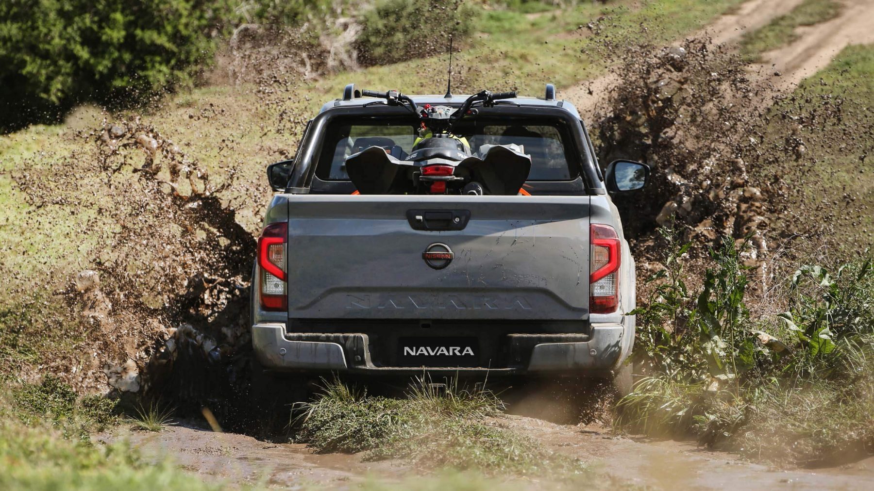 New Navara driving through mud