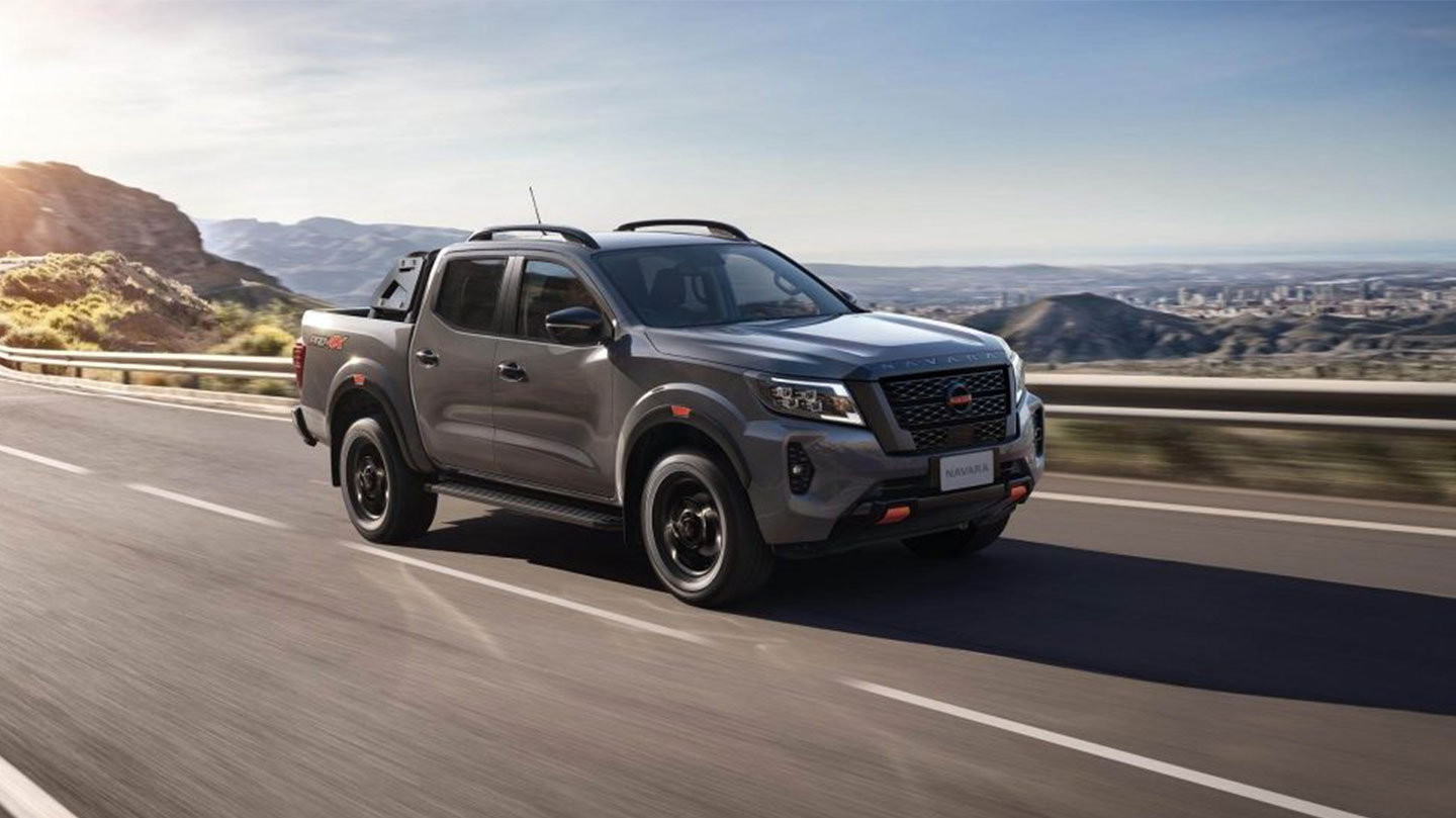 NISSAN Navara