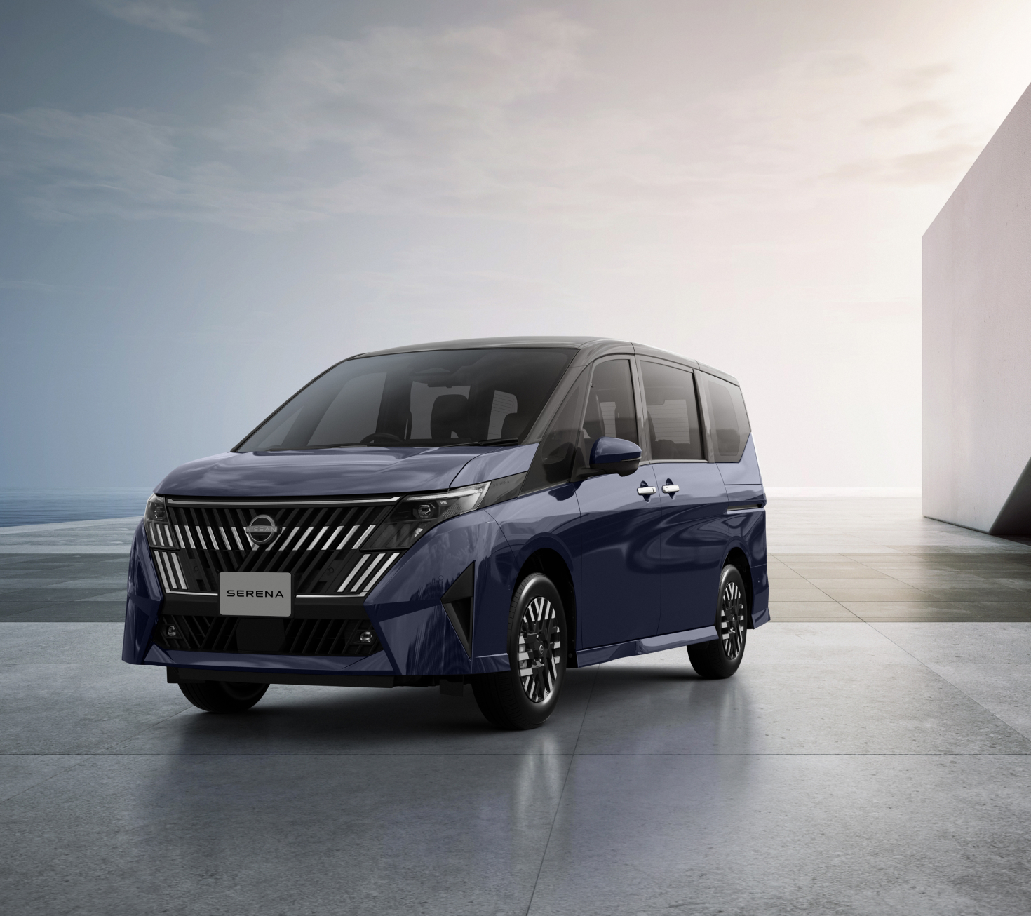 Nissan Serena Price and Specifications