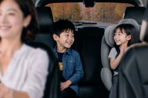 Nissan X-Trail Boy with hearphone