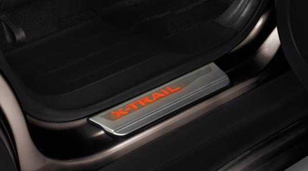 LED footstep x trail x tremer 2016 nissan