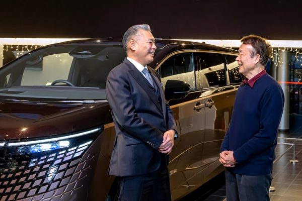 国内の起爆剤に