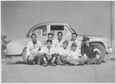 東京電気自動車の開発メンバー