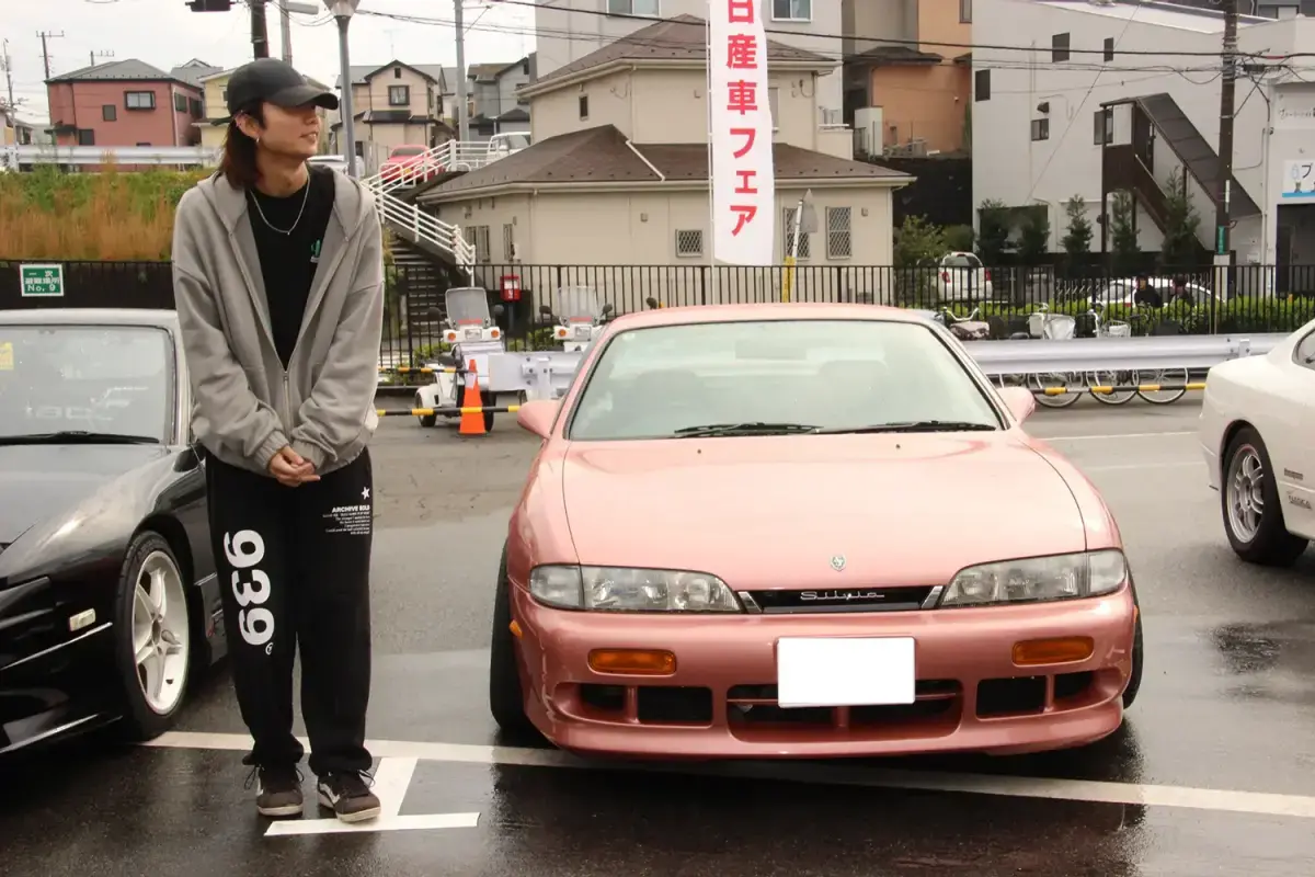 シルビア（S14型）当日、S12オーナーからの紹介で飛び入り参加。オールペンされたピンク色がお似合い！