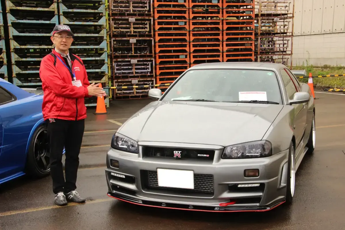 スカイラインGT-R（BNR34型）走行距離35万kmに見えないコンディション