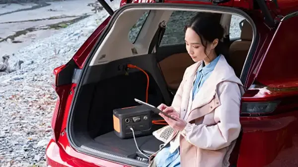 日産：エクストレイル [ X-TRAIL ] SUV｜室内｜ラゲッジ・収納