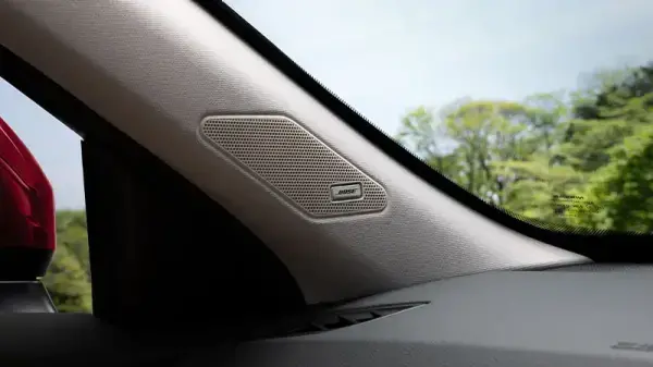 日産：エクストレイル [ X-TRAIL ] SUV｜室内｜ナビ・オーディオ