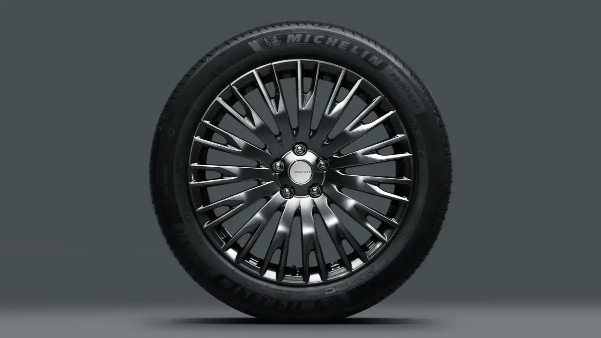 専用20インチアルミホイール＆255/45R20 101Vタイヤ（MICHELIN PRIMACY4）