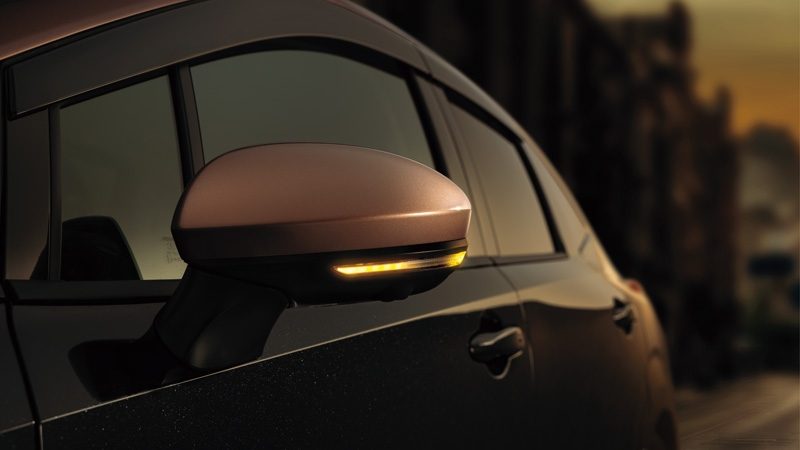 シーケンシャルドアミラーウインカー