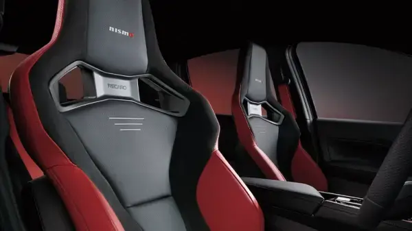 NISMO専⽤チューニングRECARO製スポーツシート