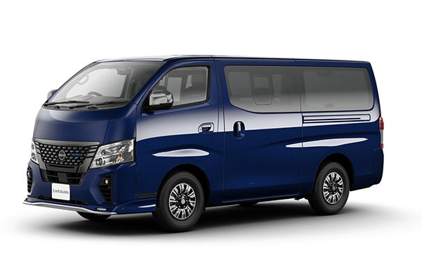 バン AUTECH（4WD・ディーゼルターボ）ロングボディ/標準幅/標準ルーフ/低床/5人乗り/5ドア/7M-ATx