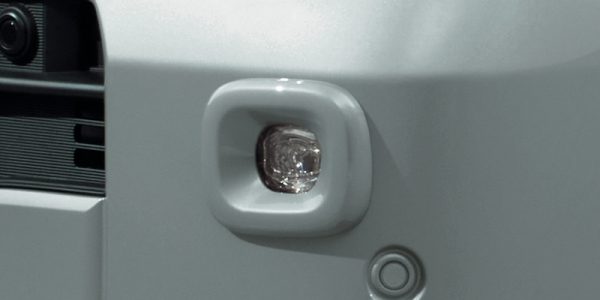 フロントバンパー組み込みハロゲンフォグランプ