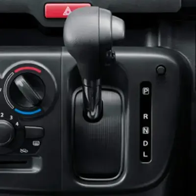 低燃費と運転のしやすさを両立するAGS（オートギヤシフト）。