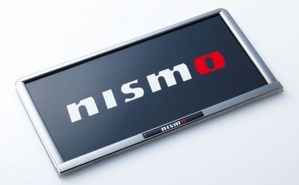 NISMOナンバープレートリム