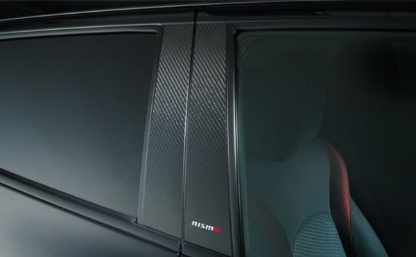 カーボンピラーガーニッシュ