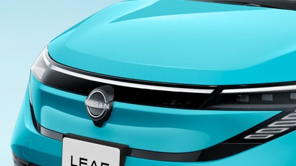 センターLEDアクセントランプ