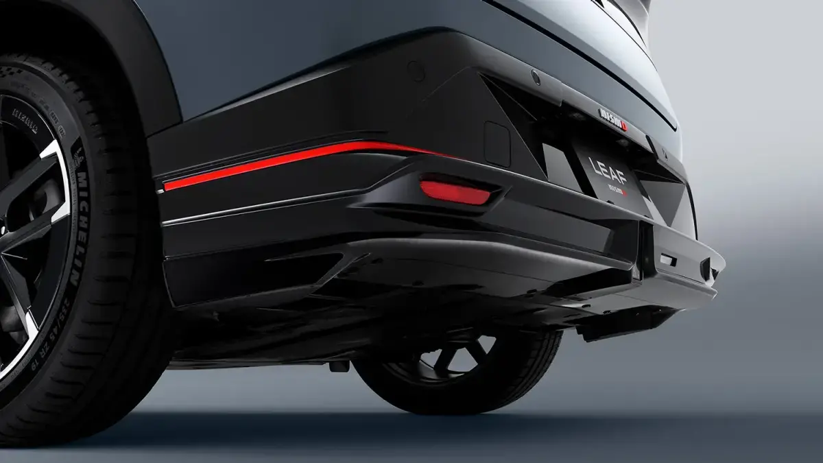NISMO専用リヤバンパー