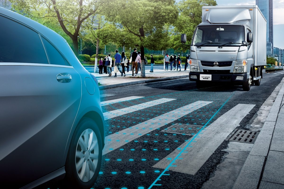 インテリジェント エマージェンシーブレーキ