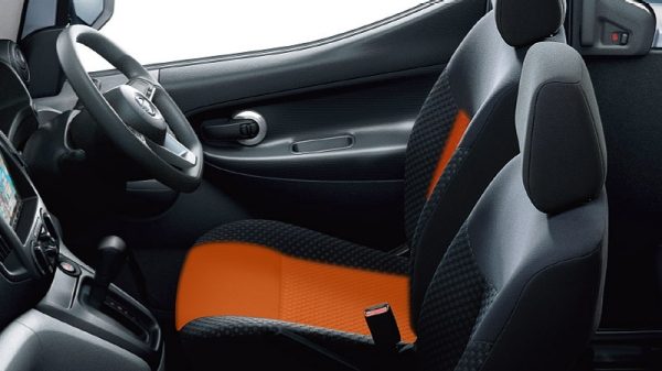 冬季の運転を快適にするクイックヒーターパック