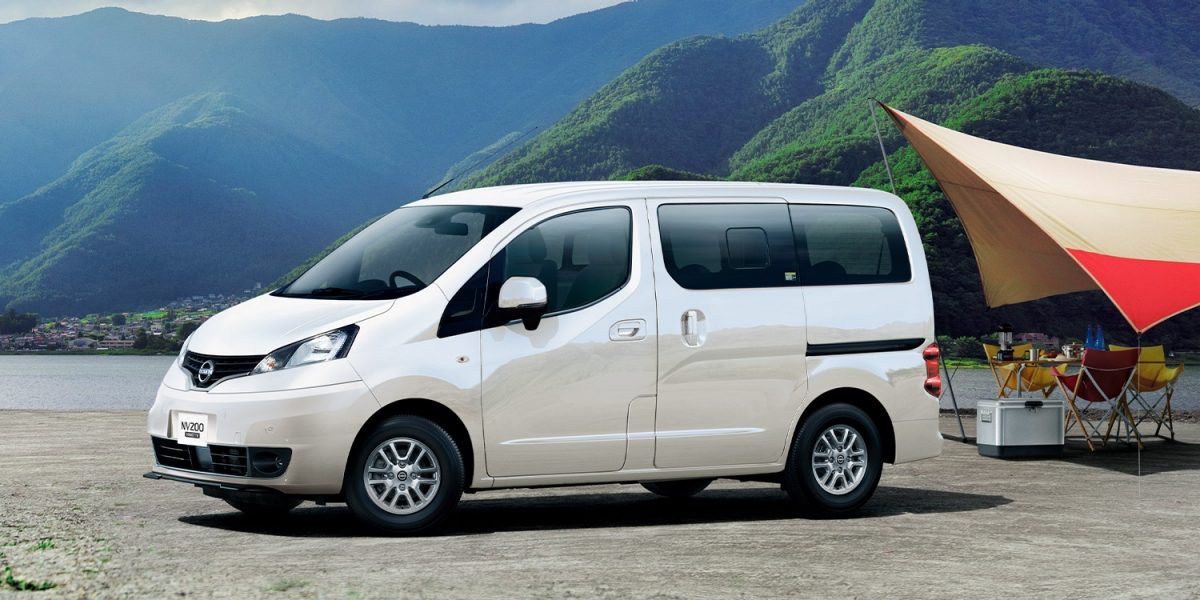 Photo：16X-3R。ボディカラーはホワイトパール（3P）〈＃QX1〉 （特別塗装色）。14インチアルミ ホイールはメーカーオプション。