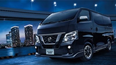 NV350CARAVAN バンプレミアムGX Urban CHROME （2WD・ガソリン）。