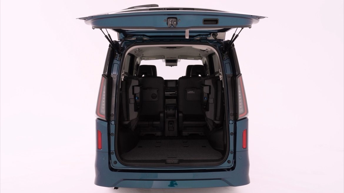 3列目シートの収納