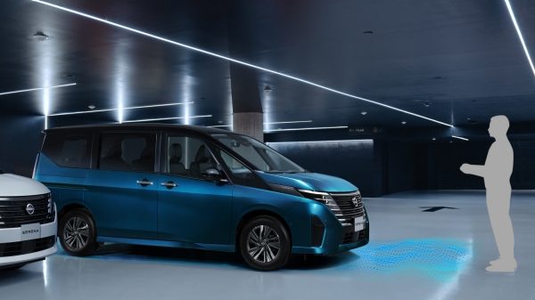 後方・駐車時運転支援