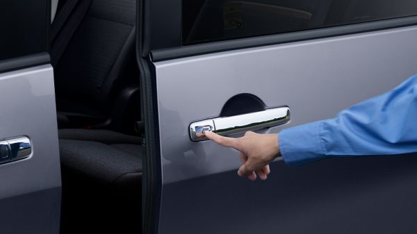 ドアストップ機能