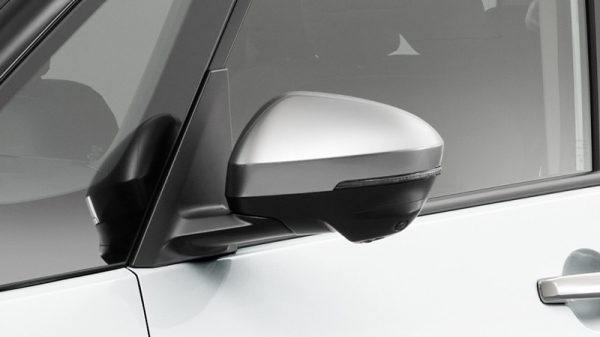 サイドターンランプ付電動格納式リモコンカラードドアミラー（ドアロック連動格納機能付）（メタル調フィニッシュ）