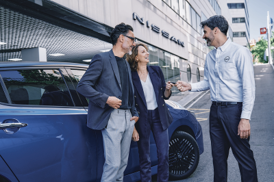 A couple getting their car back
