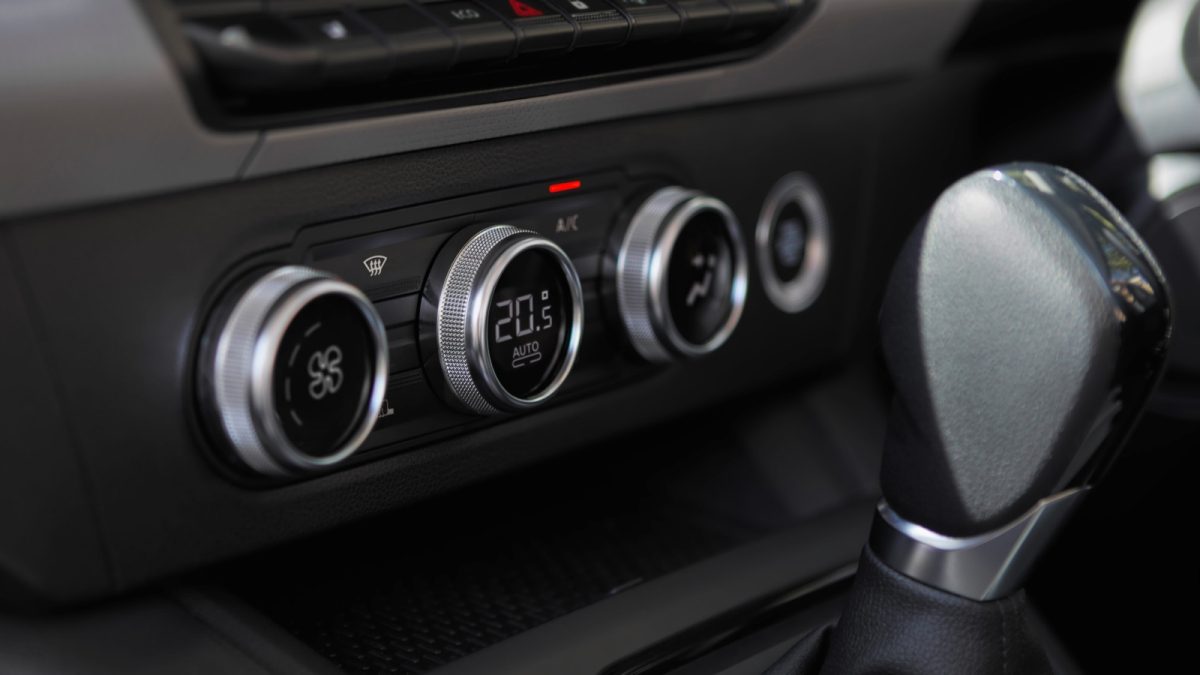 3/3 Automatic Climate Control