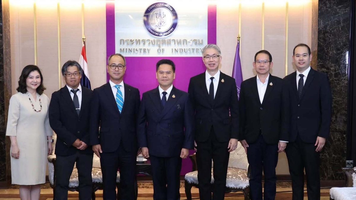 Nissan ผู้บริหารเข้าพบรัฐมนตรีว่าการกระทรวงอุตสาหกรรม