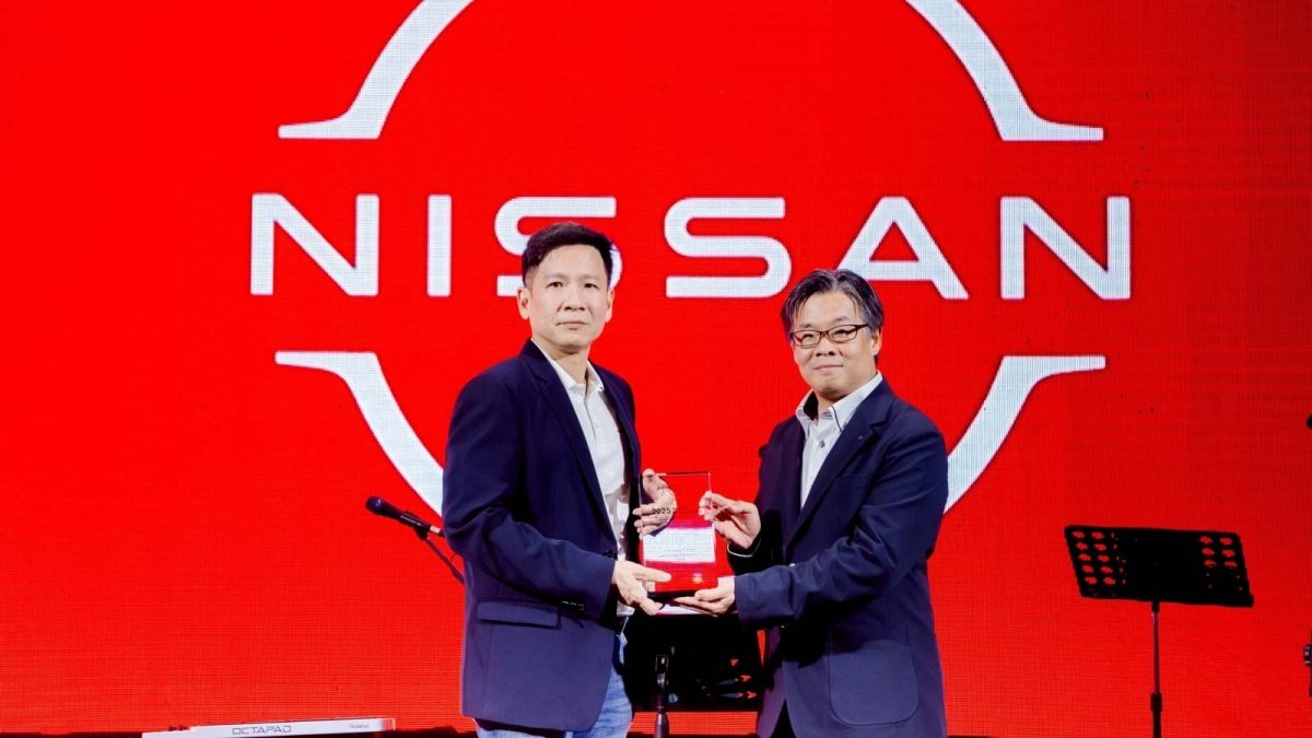 นิสสัน มอบรางวัล สยามนิสสันบูรพาจีน