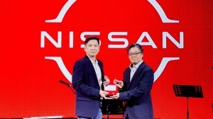 นิสสัน มอบรางวัล สยามนิสสันบูรพาจีน