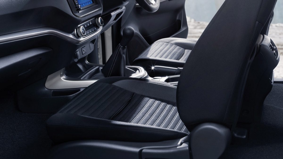 นิสสัน นาวารา คิงแค็บ ที่นั่งตอนหน้าแบบ Zero Gravity